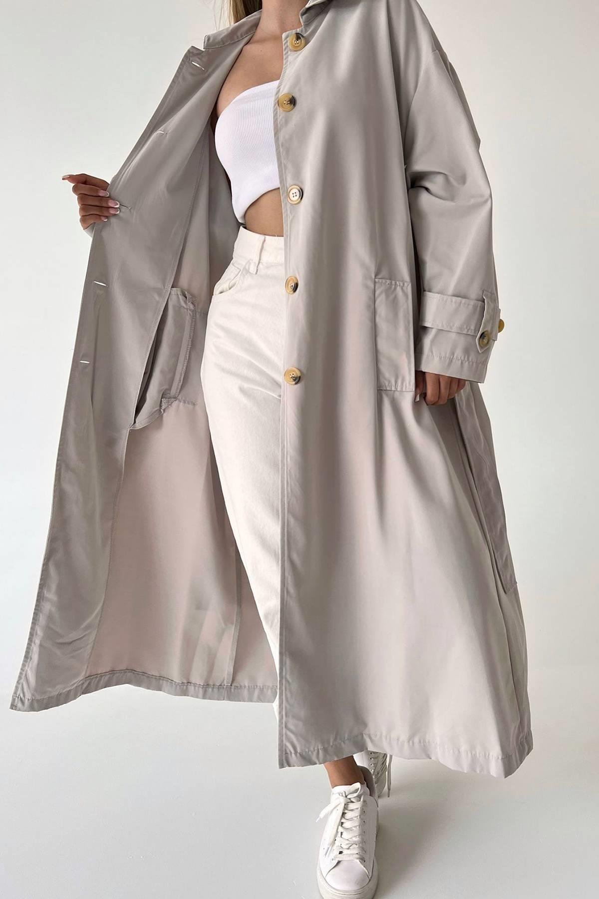 Günlük Kadın Trençkot Kombin Stilleri
