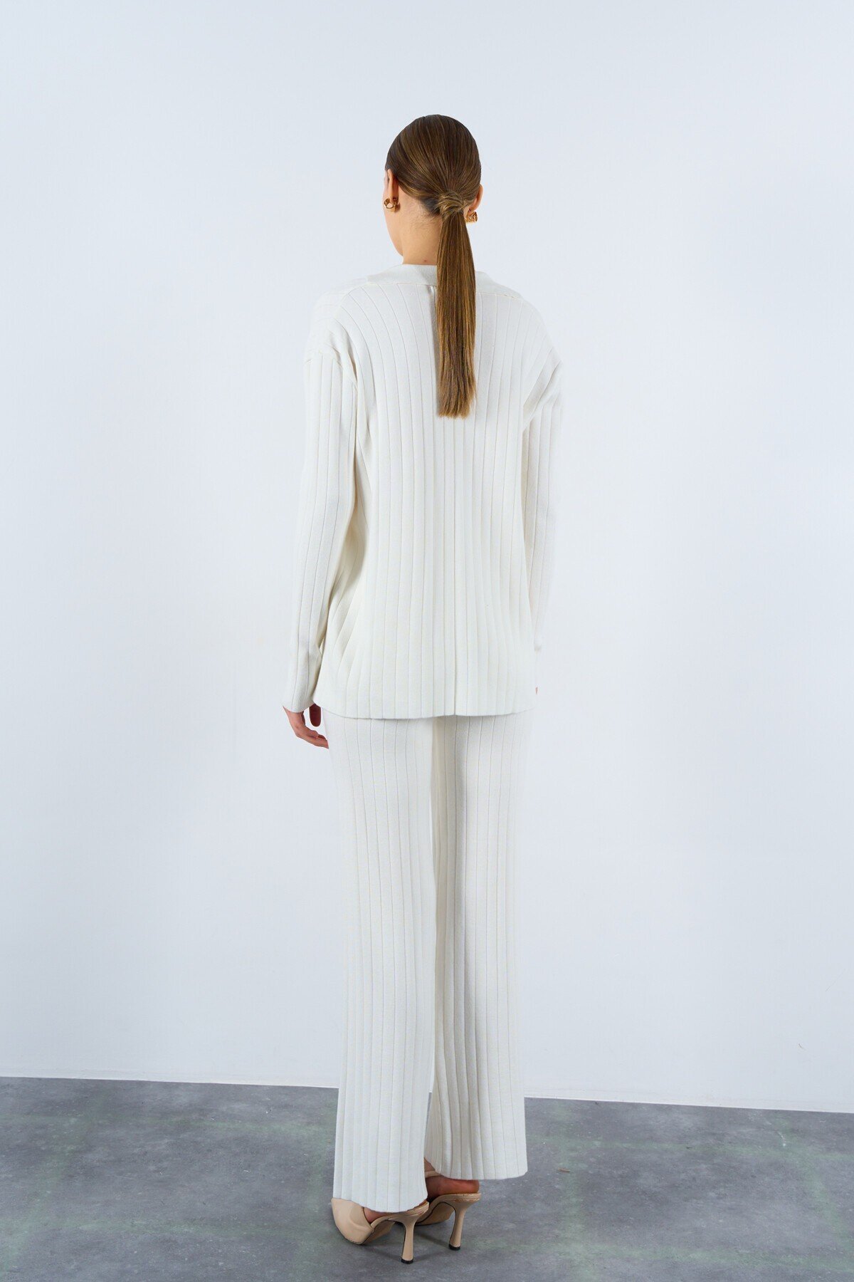 Ecru Woman Mita Shirt Collar Knit Pant Set