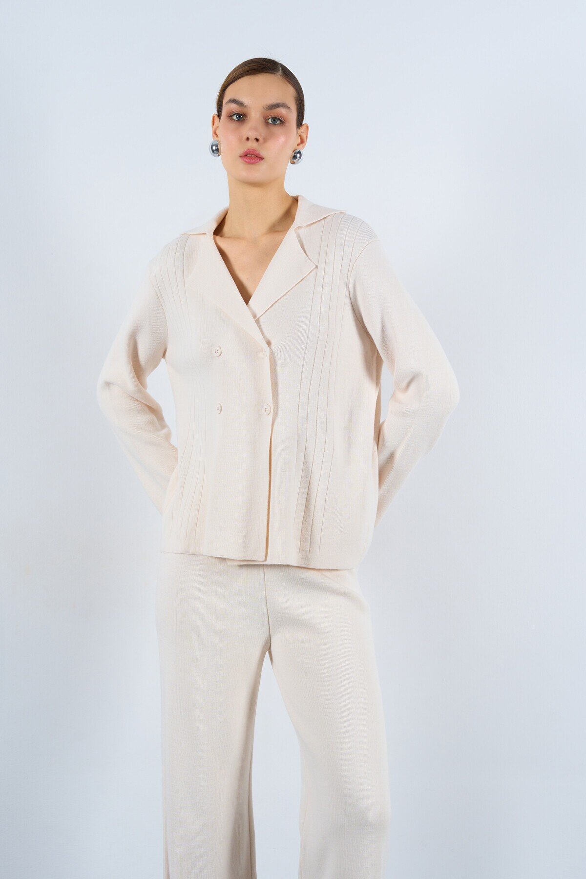 Cream Woman Falia Long Sleeve Knit Cardigan Pant Set