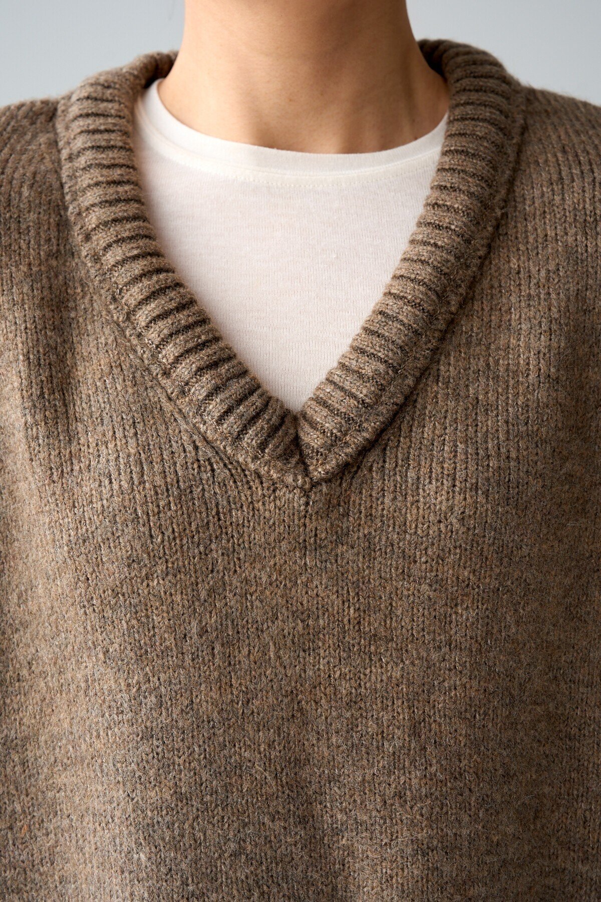 Dark Mink Woman Seren V Neck Knit Sweater
