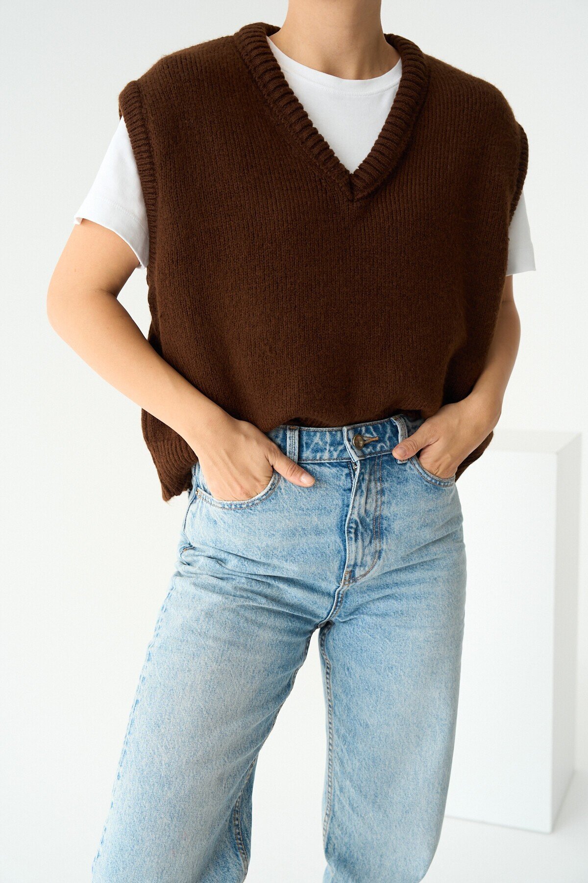 Dark Brown Woman Seren V Neck Knit Sweater