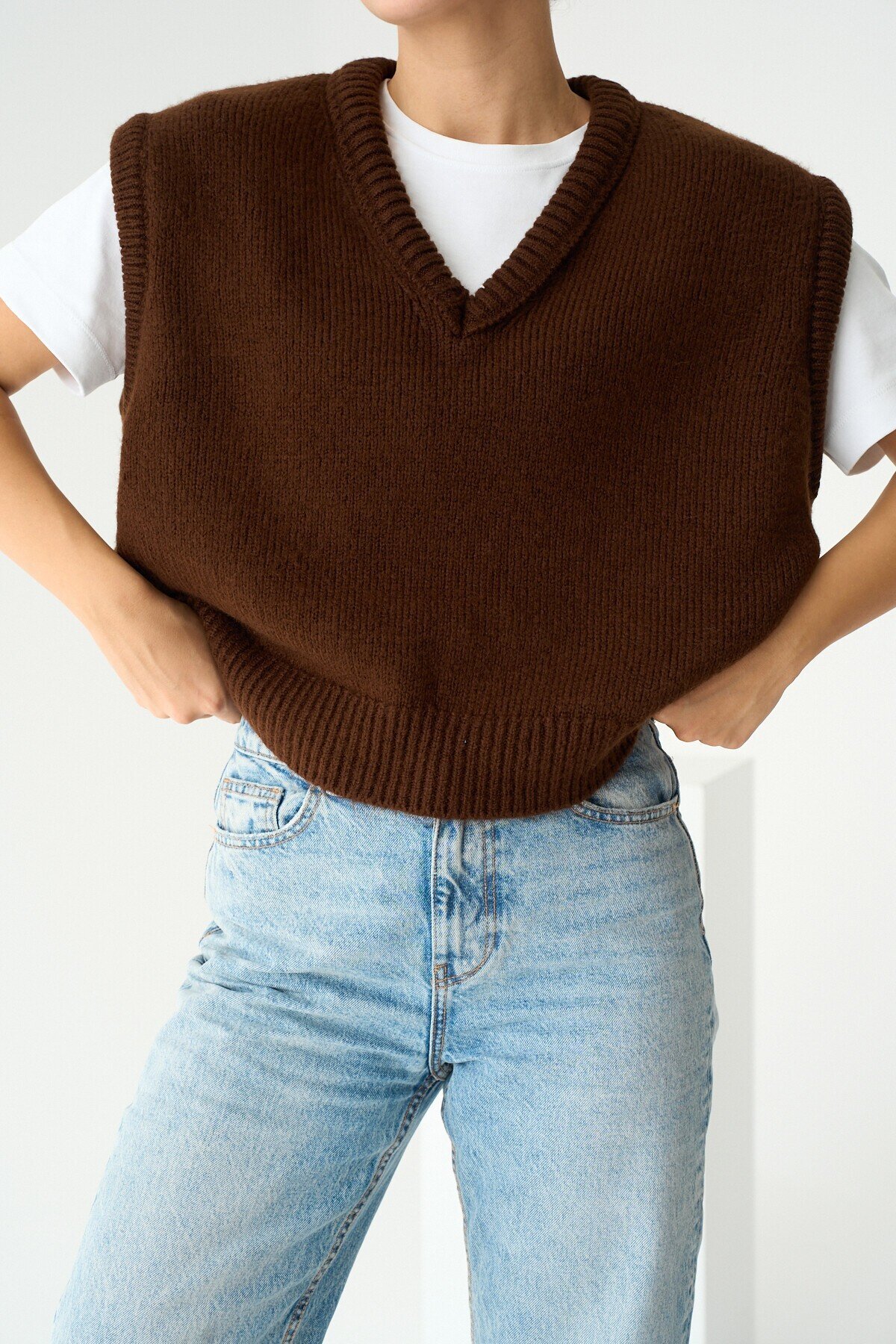 Dark Brown Woman Seren V Neck Knit Sweater