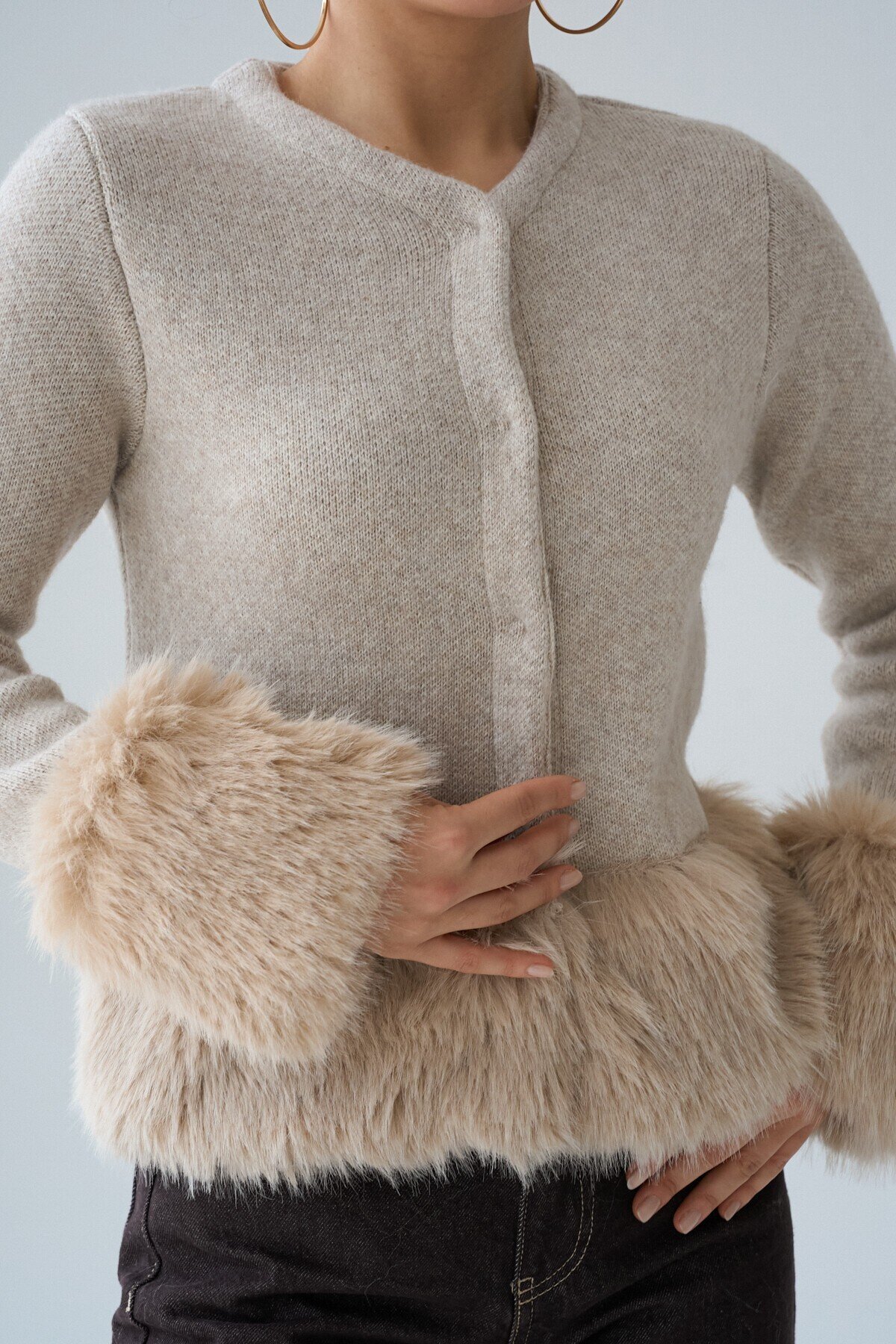 Beige 