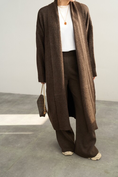  Woman Deka Open Front Knit Cardigan