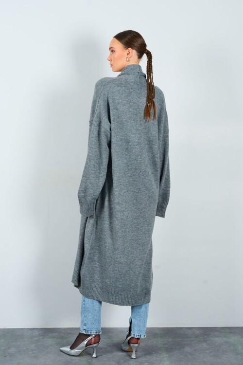 Gray Woman Deka Open Front Knit Cardigan