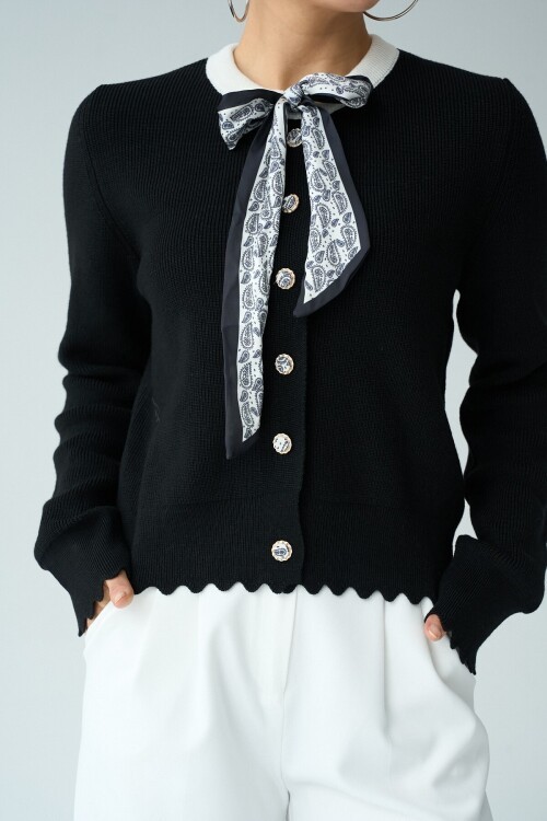 Black-Cream 